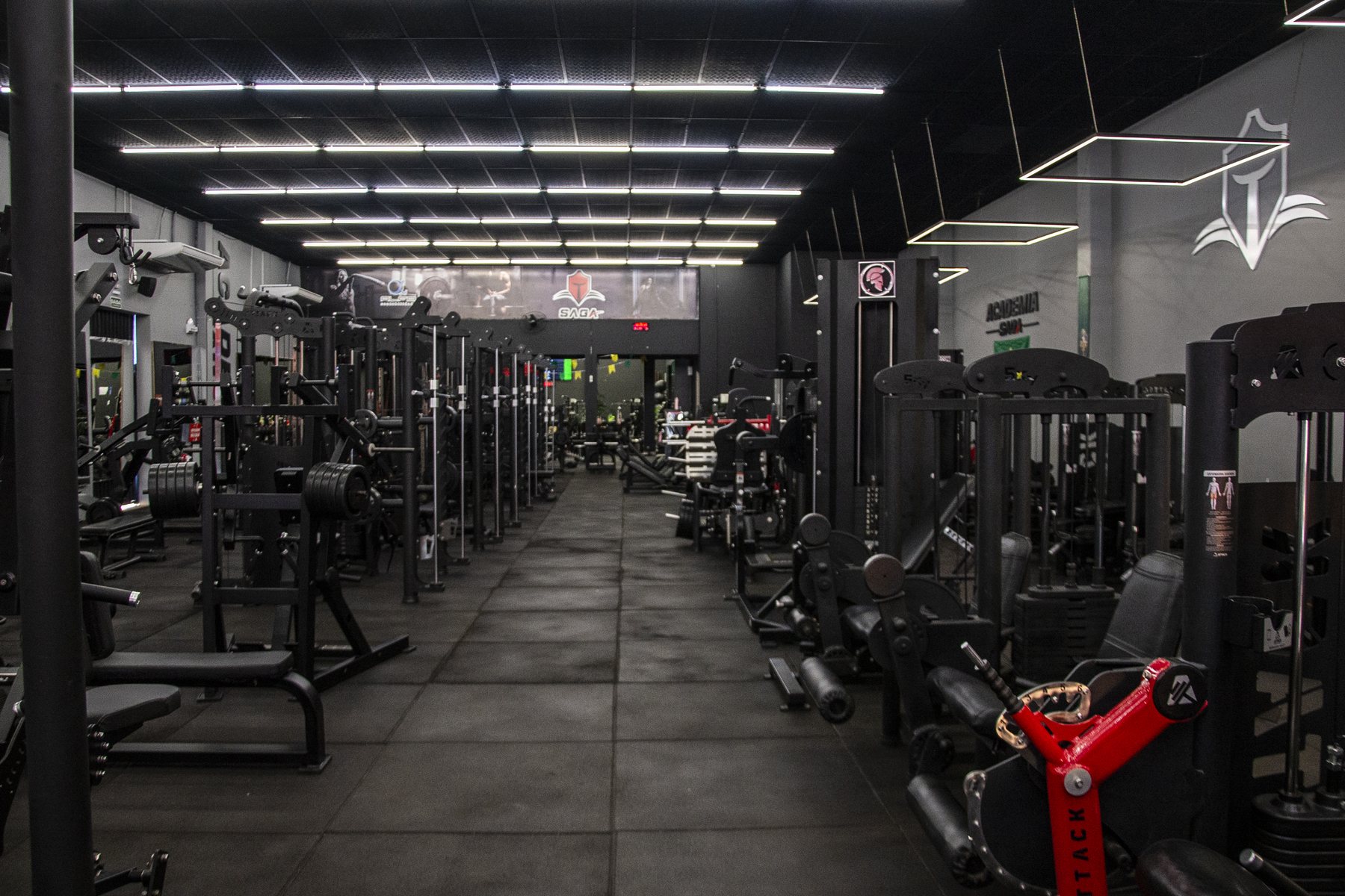 Ambiente organizado e equipamentos da Academia SAGA — foto 2