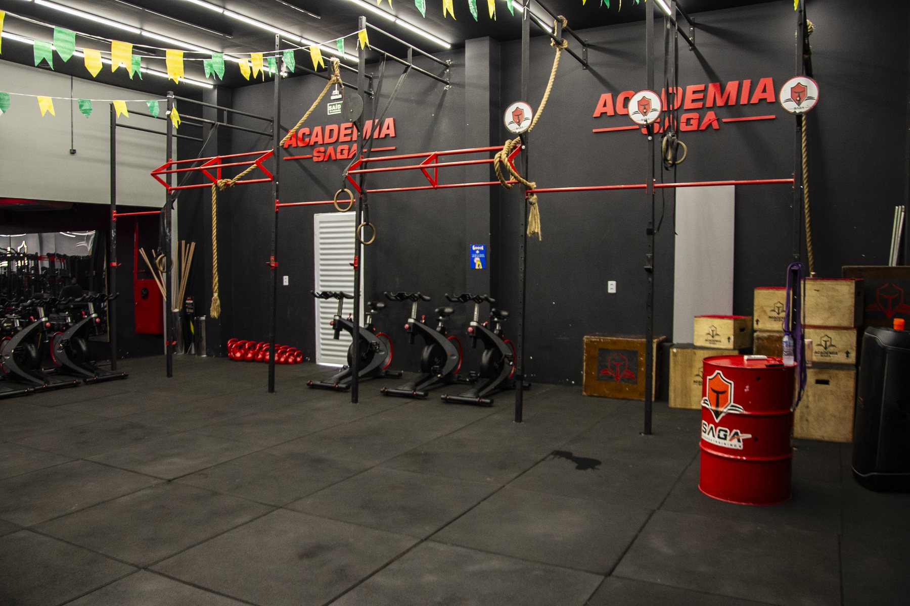 Ambiente organizado e equipamentos da Academia SAGA — foto 6